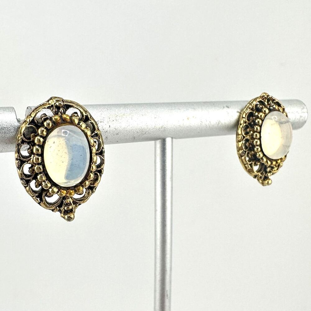 .5” Gold Tone Vintage Antique Style Glass Opalite Oval Cabochon Stud Earrings